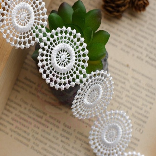 3.5cm White Loretta Doily 20PC